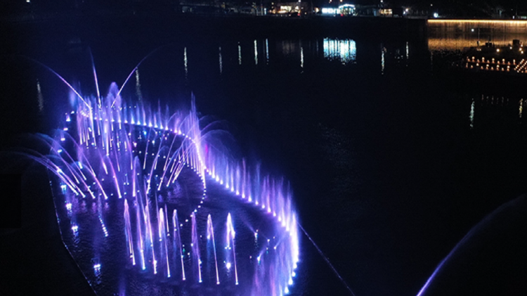 탑정호 출렁다리