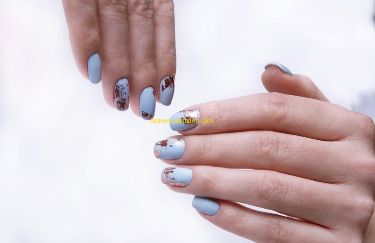 손톱이 잘 부러지는 이유