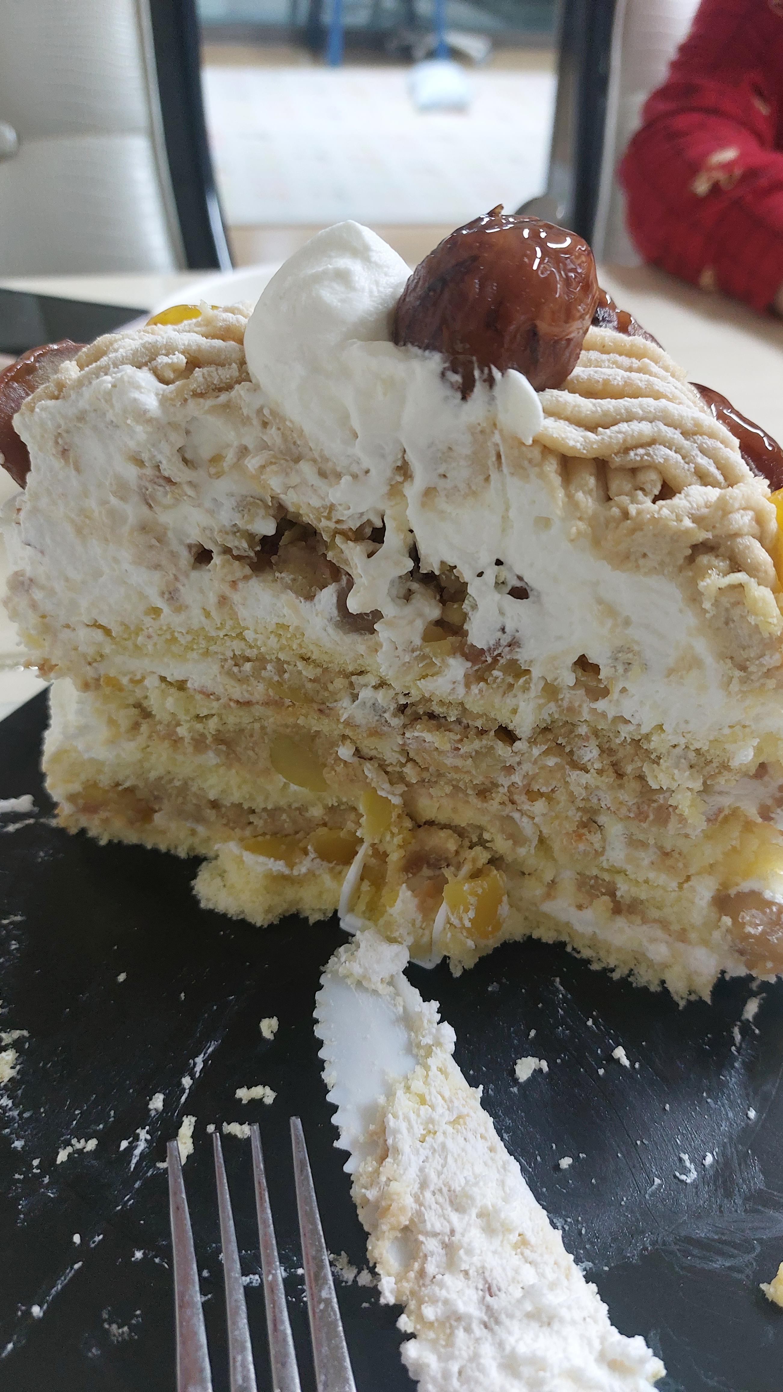 성심당 케이크 부티크 몽블랑 부르스 케이크 단면