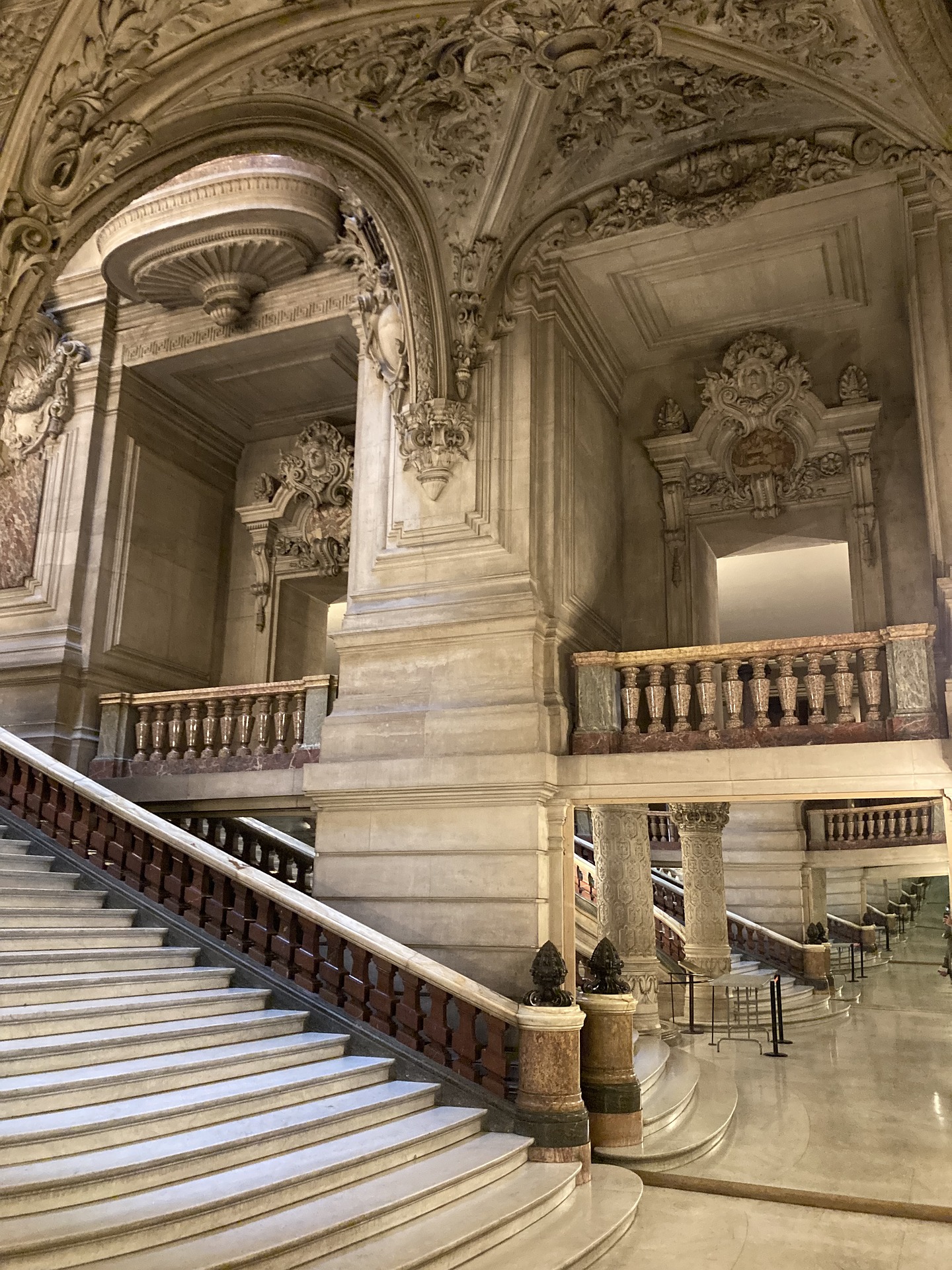 파리 국립 오페라 극장 내부 모습