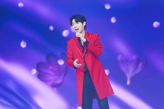 손태진 프로필 인스타 팬카페 갤러리 심수봉 어머니 진숙