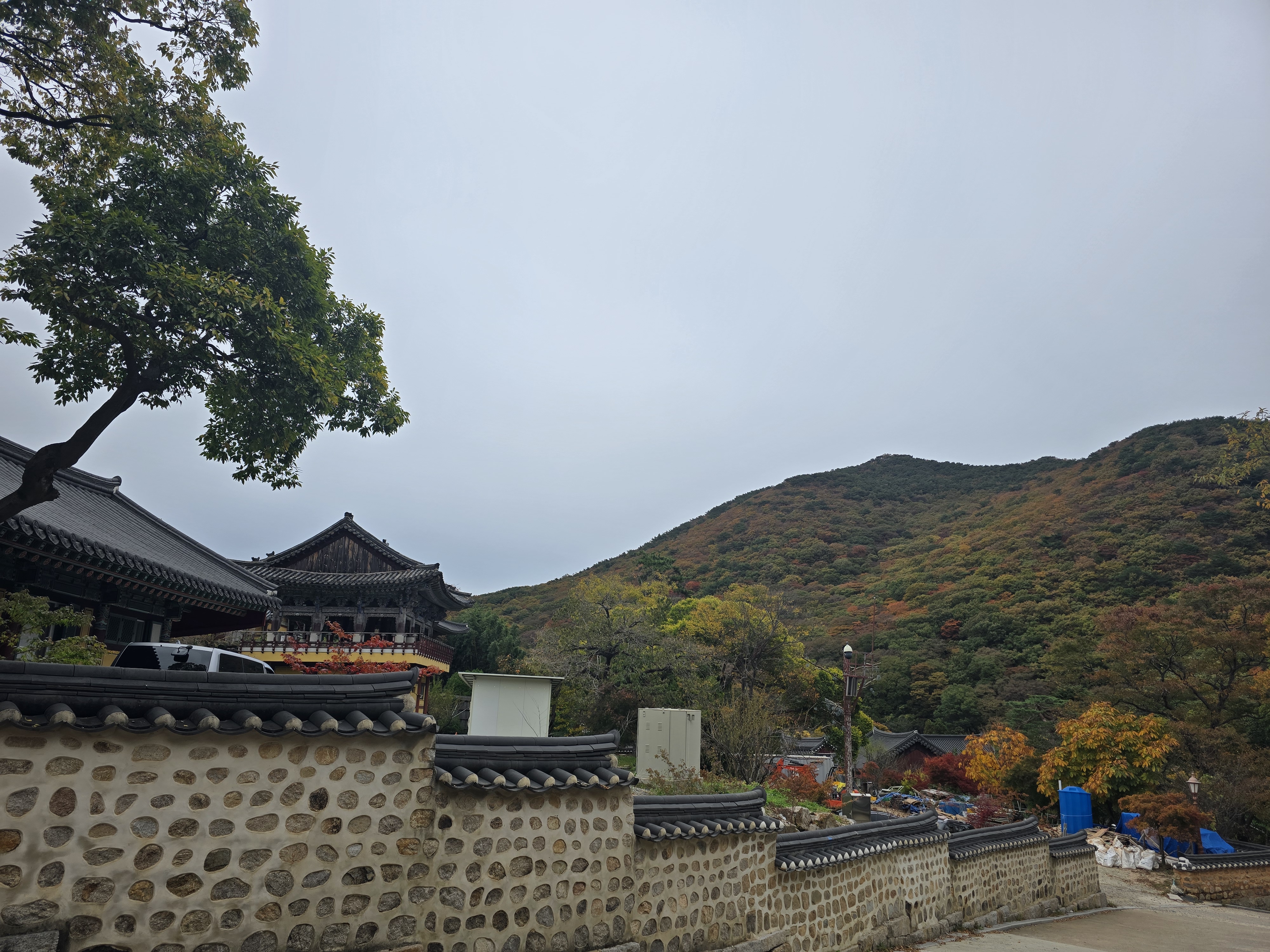 부산 금정산 고당봉 가을등산 및 단풍구경 후기 - 3. 고당봉 등산로 코스 - 3.2 범어사 코스 - ④ 특징 금정산 고당봉