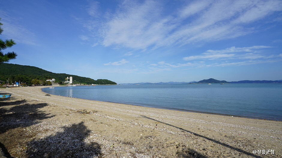 수문해수욕장