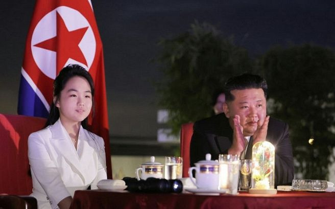 북한 두 국가 개헌: 통일 삭제&middot;영토 조항 신설과 김정은 핵 지휘권 명문화의 충격적 배경