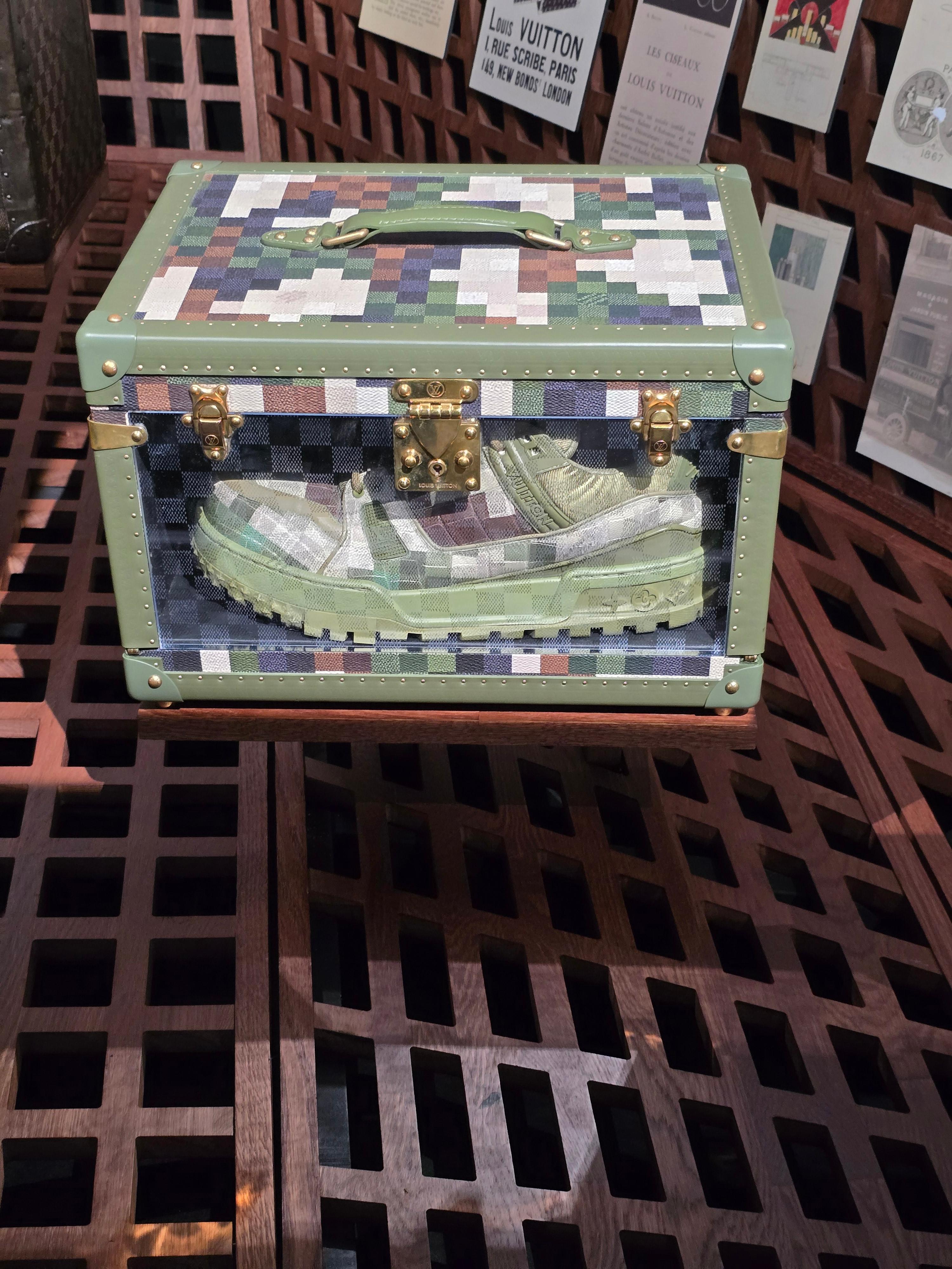 루이비통 휴대용 신발 케이스