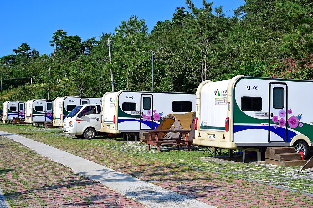 무궁화오토캠핑장. 전북 완주군 고산면 고산휴양림로 89