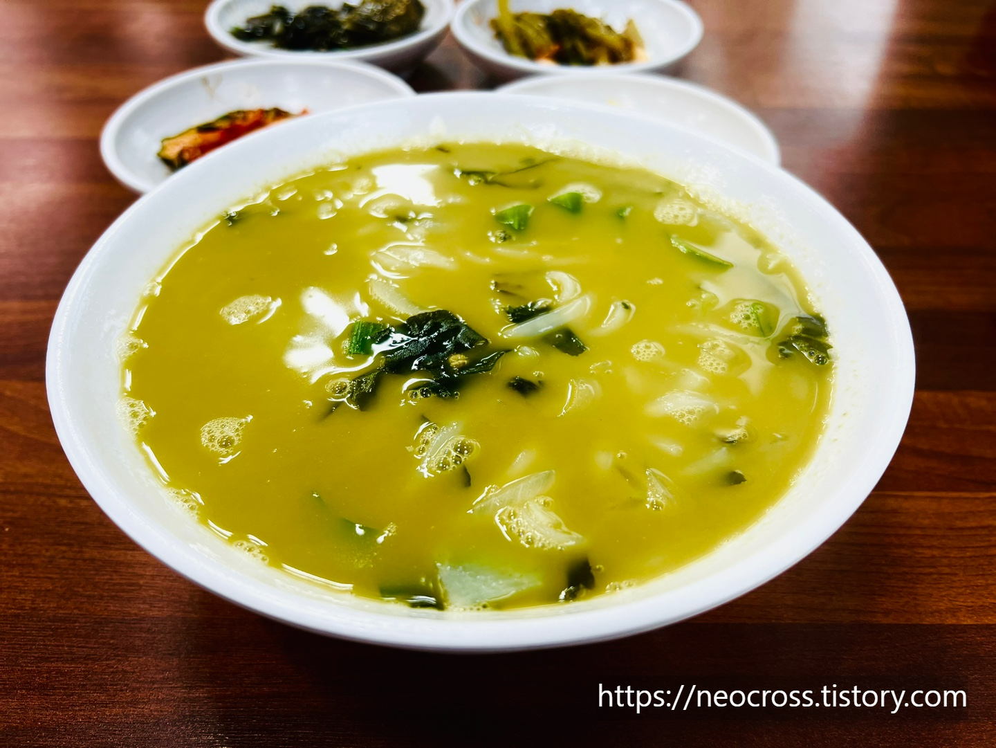 부에난소라 쇠소깍 보말칼국수