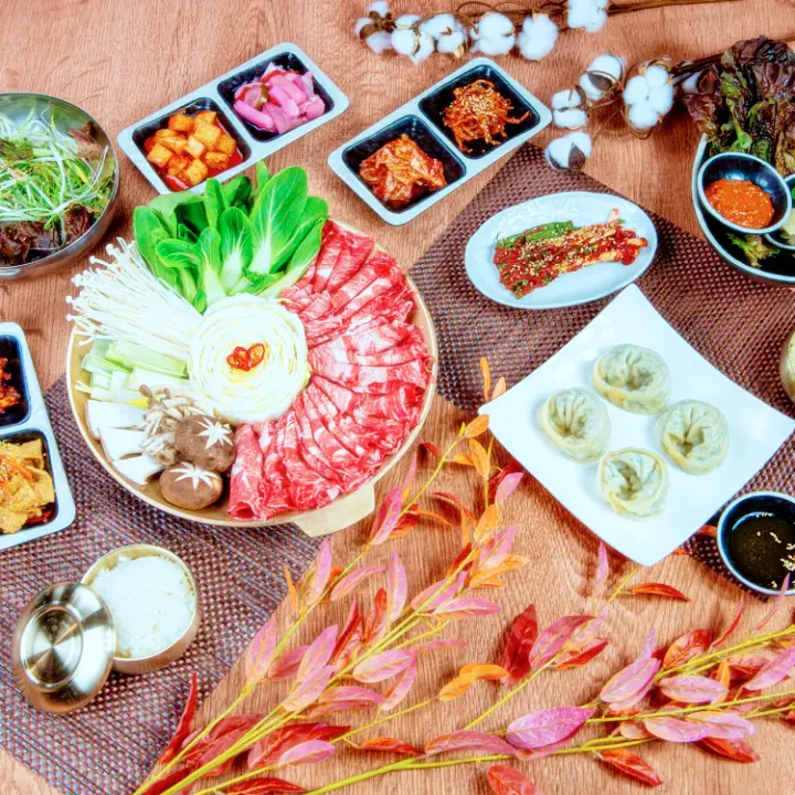 비주얼 심쿵 4계절 내내 피는 한우눈꽃전골 추천 식당 경남 김해 맛집