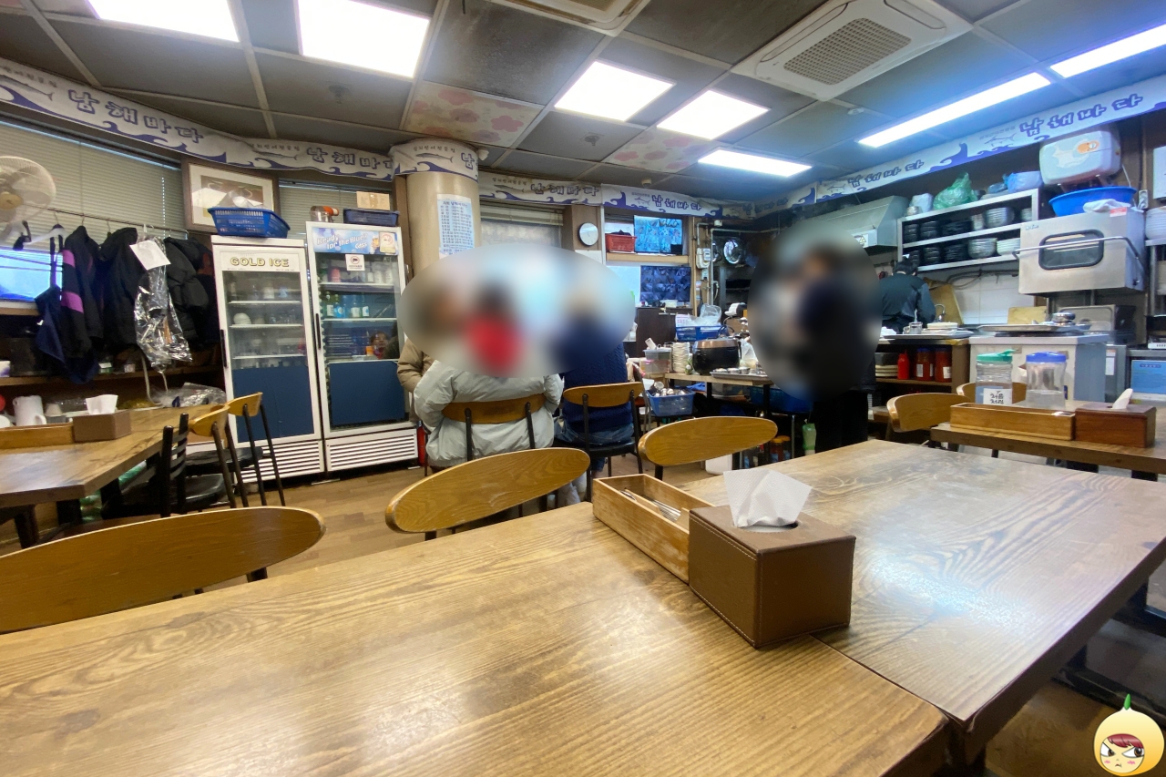 마포 공덕 남해바다 내부 모습