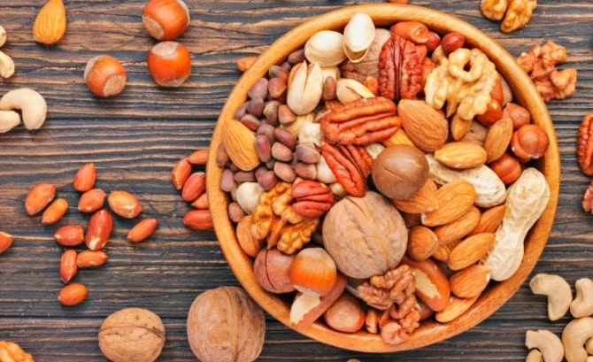 간수치 낮추는 음식- 열매와 견과류