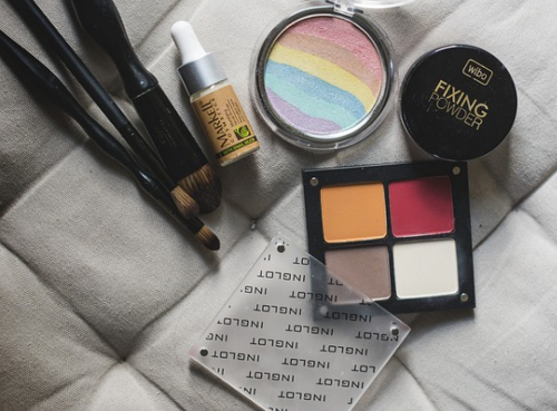 2025 뭍어나지 않는 인기 팩트 TOP 5