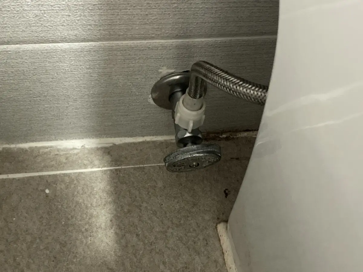 변기-물이-안내려가요