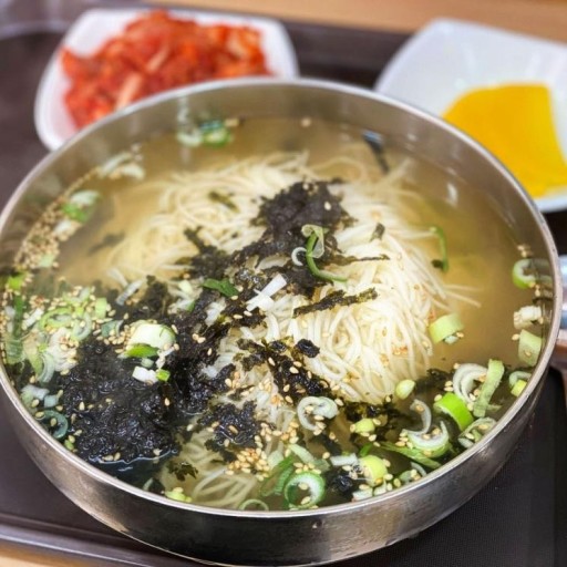 생방송오늘저녁 충남 아산 순천향대 국물이 아주 시원한 멸치국수 잔치 국수 단돈 1천원 맛집 추천