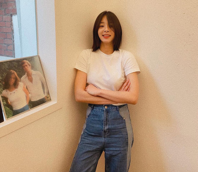 설인아 사복