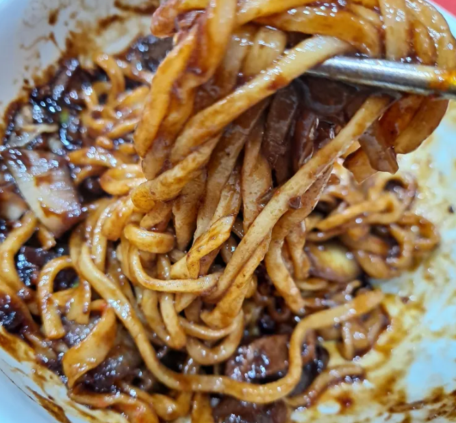 옛날손짜장 경기 남부맛집 : 추억의 맛을 찾아 떠나는 미식 여정