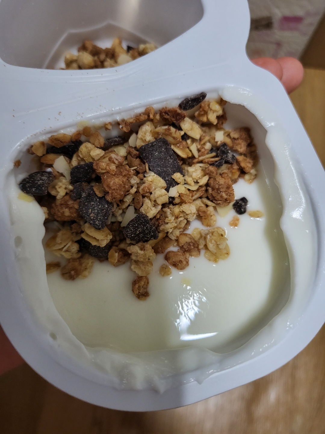 초코그래놀라_가까이서