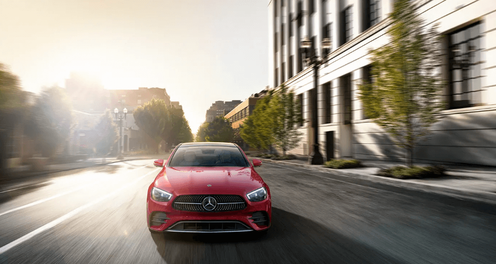 2023-메르세데스-벤츠-E-CLASS