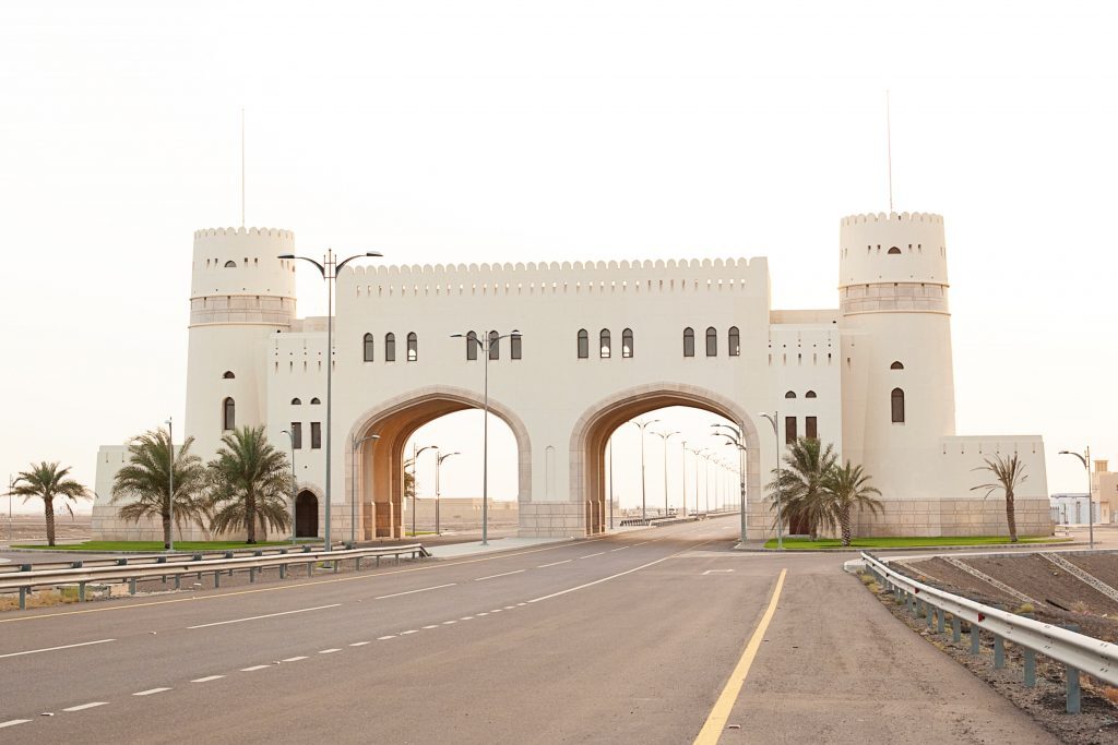 아랍에미리트-오만 국경검문소