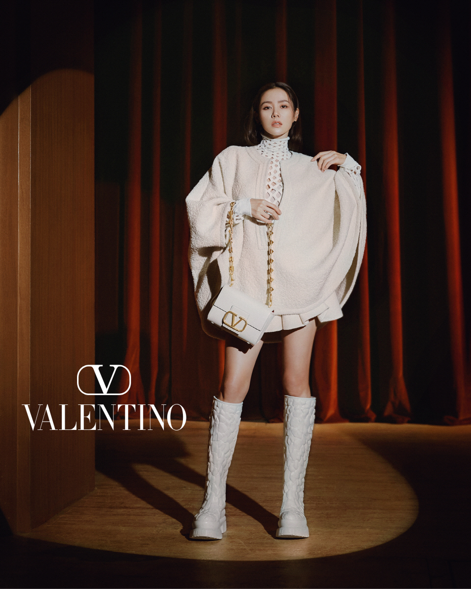 발렌티노 브랜드 화보 (모델 손예진)