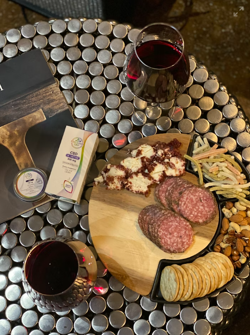 [와인데이] 치즈 플래터 꾸미기 “와인잔 옆 치즈 한 점, 오늘은 내가 셰프처럼”