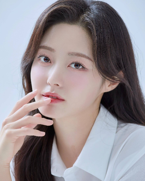 배우 김유이