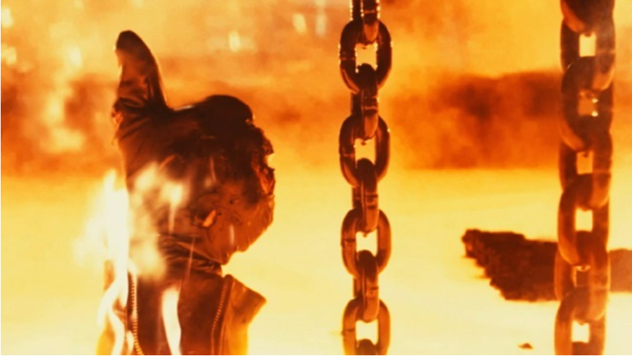 영화 터미네이터2의 감동적이 였던 마지막 하이라이트 사진
(인간을 위해 터미네이터가 스스로 용암에 들어가는 명장면)