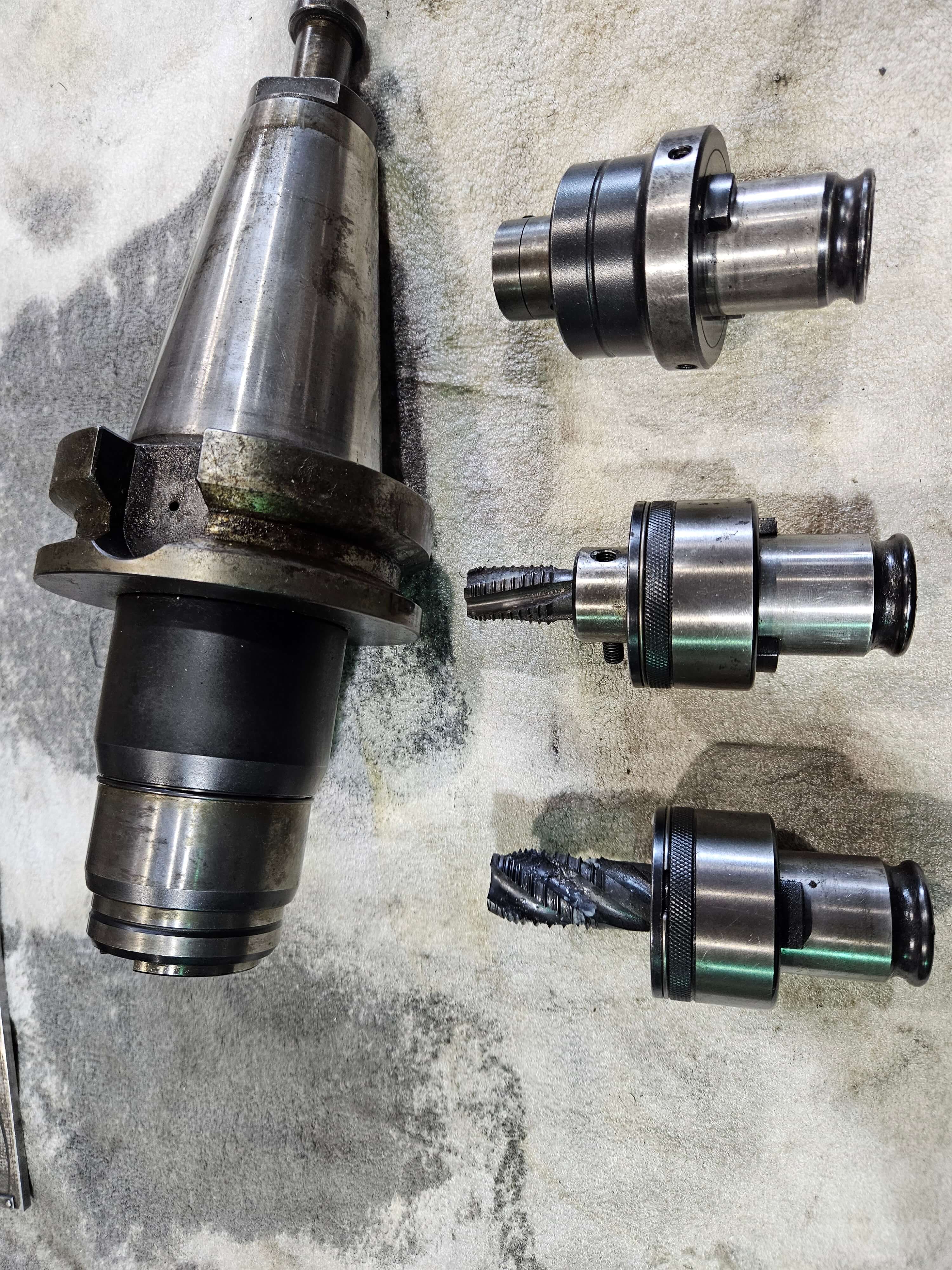 관용 탭 가공 PT 탭(RC) PF 탭(RP)