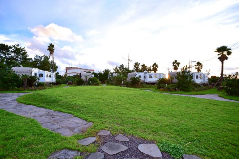 제주 메이더호텔 '메이 더 카라반' 캠핑장