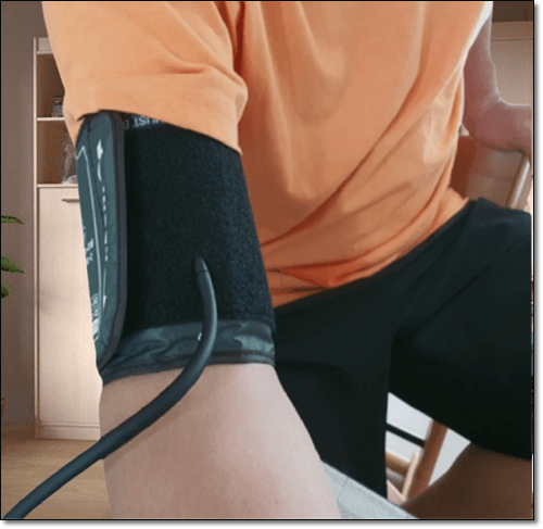 고혈압 환자 혈압 체크