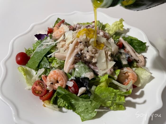 엑스트라-버진-올리브-오일-넣기