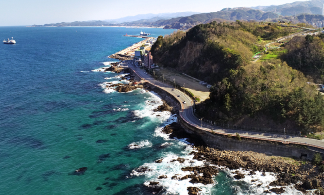 성수기 vs 비성수기 시시별 동해 여행