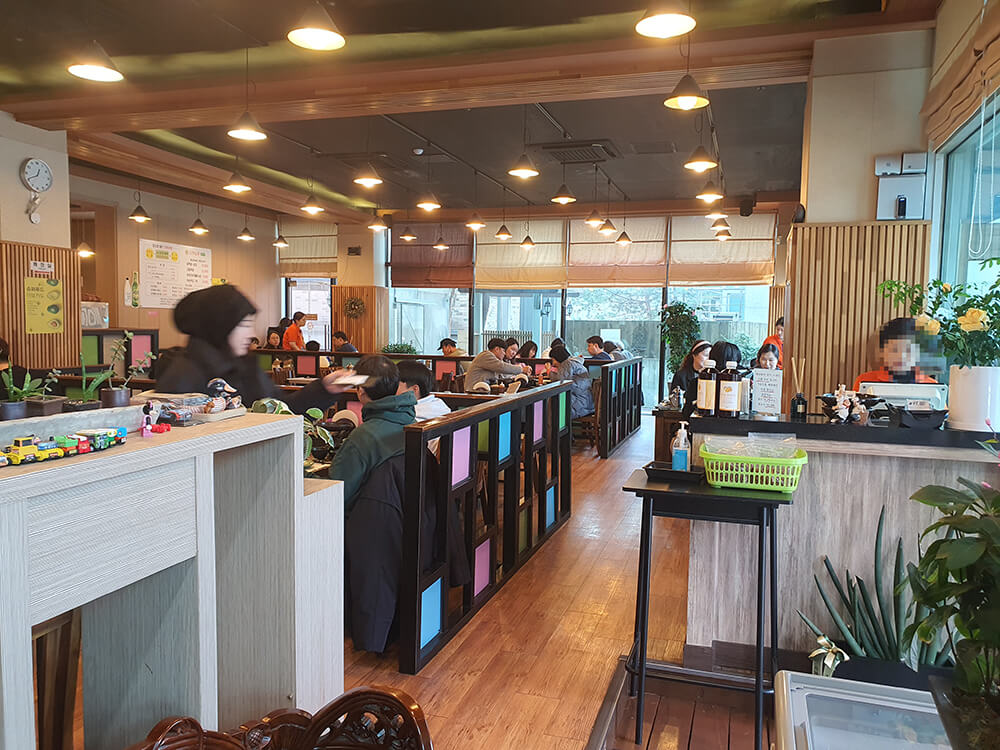 다채로움 월남쌈 실내전경-2