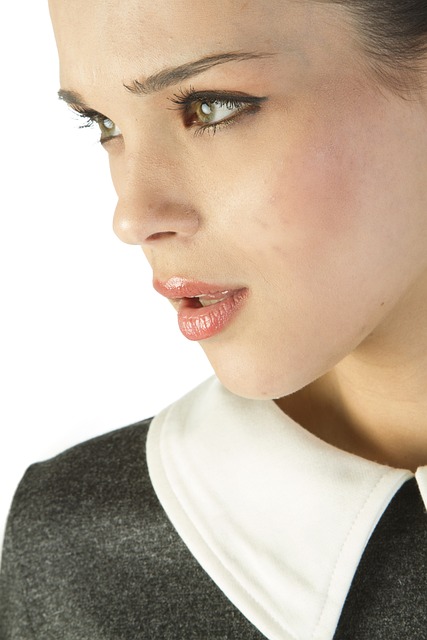 팔자주름 없애기