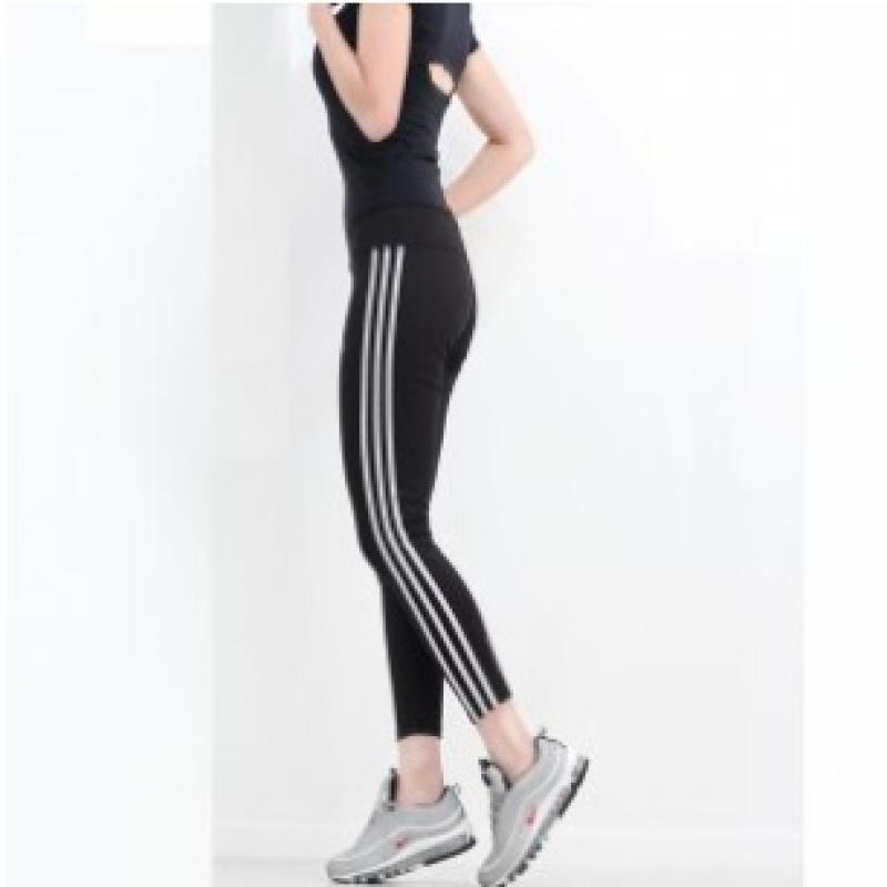 아디다스 손나은레깅스 파르마 쇼트