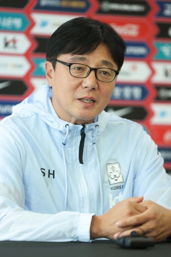 황선홍&amp;#44; 김도훈 임시감독