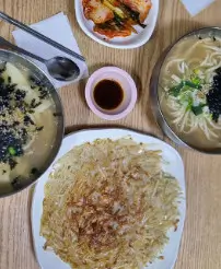 생방송 투데이 막 퍼주는 집 광진구 이삭홍두깨손칼국수 5천원