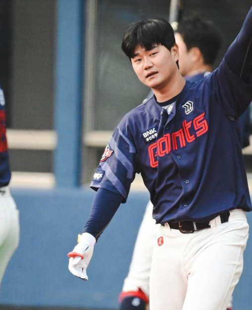 손호영 야구선수