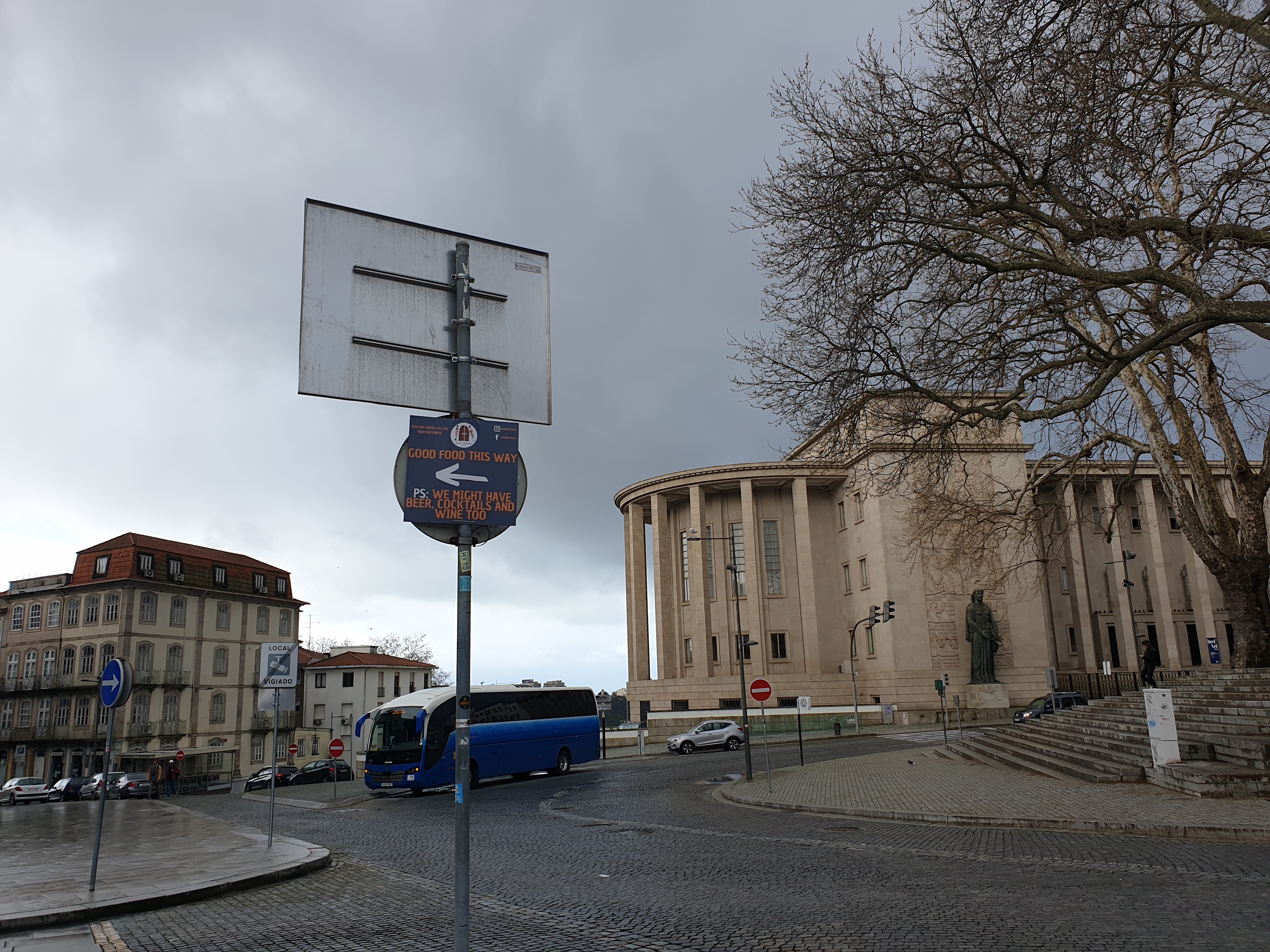 포르투 시내거리