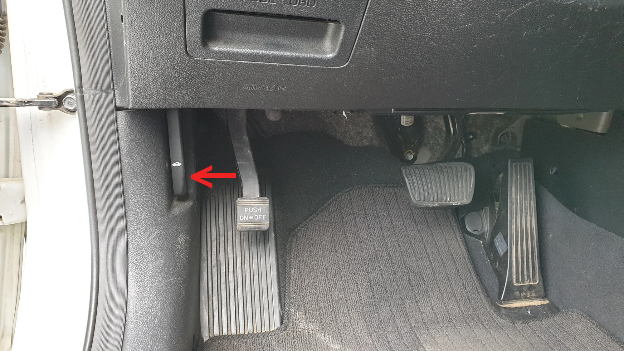 소나타 보닛 열림 레버