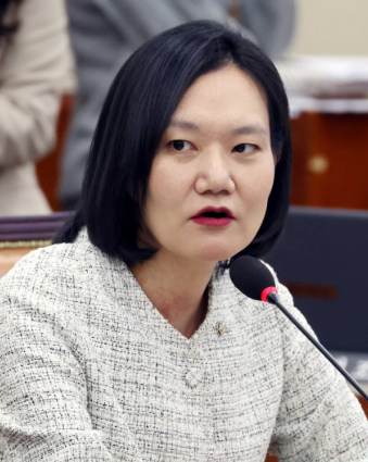 김남희 의원은 실제 수사 과정에서 발생할 수 있는 여러 문제를 함께 고려해야 한다고 설명했습니다.