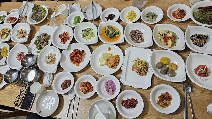 충북 단양 마늘한정식 '장다리식당'