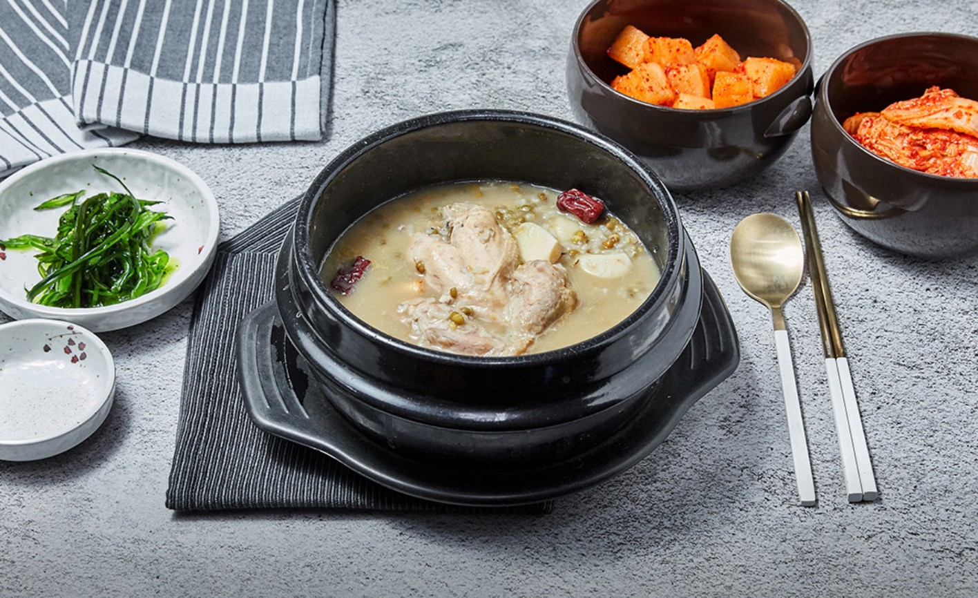 국물이 훨씬 진하고 고소하다는 평이 많더라고요