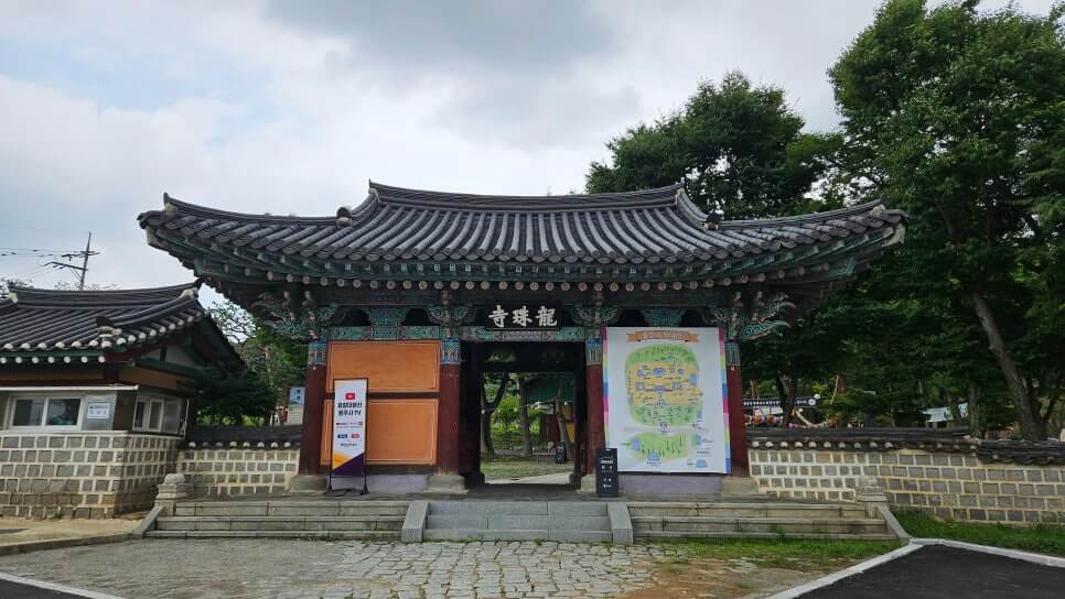 화성 용주사 : 정조의 효심이 깃든 효 사상과 불교 문화가 공존하는 천년 사찰