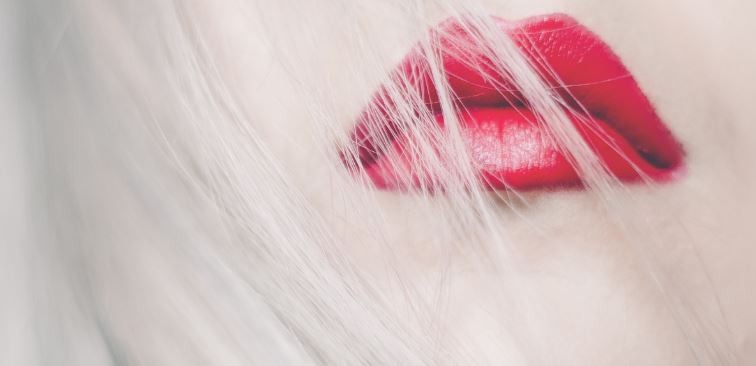 직장인 화장 문화 차이 관련 사진