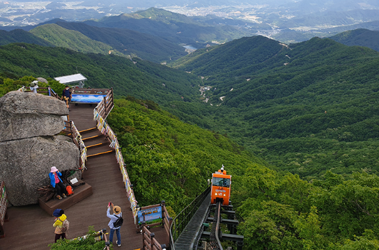 함양 대봉산 모노레일 후기: 가족&amp;#44; 커플 여행자에게 추천하는 이유