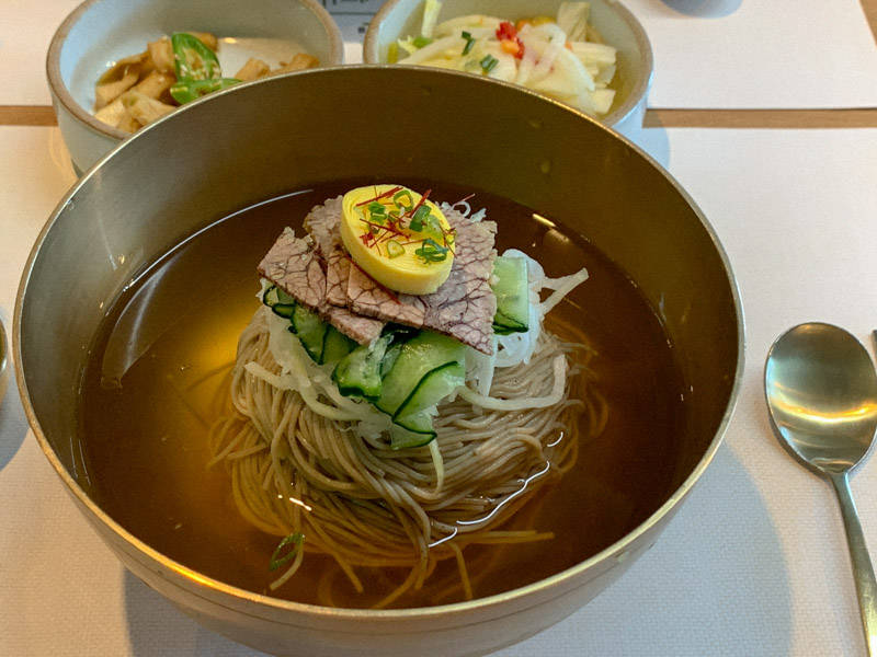 한라산아래첫마을-메밀물냉면