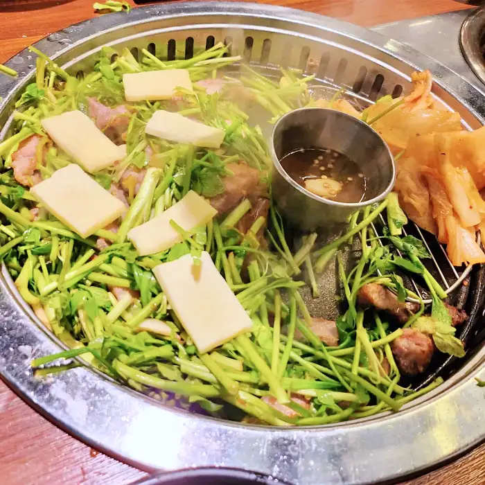 생생정보 분당 정자동 향긋한 조합 미나리 숙성 삼겹살 맛집