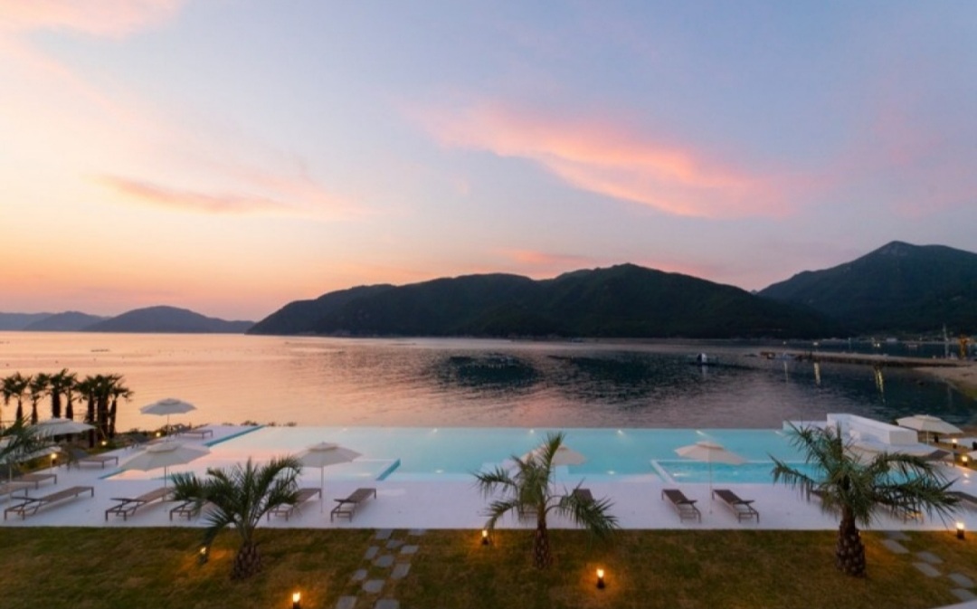 거제 비커밍펜션 야경