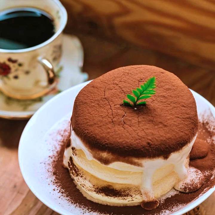 토요일은 밥이좋아 서울숲 성수 수플레 팬케이크 맛집 과일 얼그레이크림 크림브륄레 말차 초콜릿 티라미수 파블로바 서울 핫플 재벌집 장손 김남희 토밥 좋아 방송정보