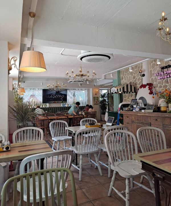 빨강다람쥐 매장 풍경